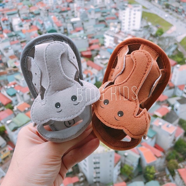 Sandal tập đi cho bé