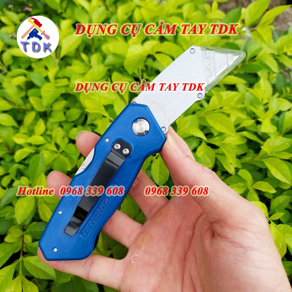 Dao rọc giấy cán xếp gấp gọn A0006 CMART kèm 6 lưỡi dao rọc cáp siêu sắc