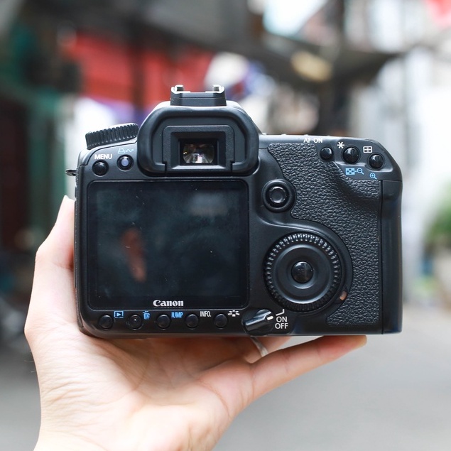 Bộ máy Ảnh Canon EOS 40D kèm ống kính Canon EF-S 18-55mm F3.5-5.6 USM