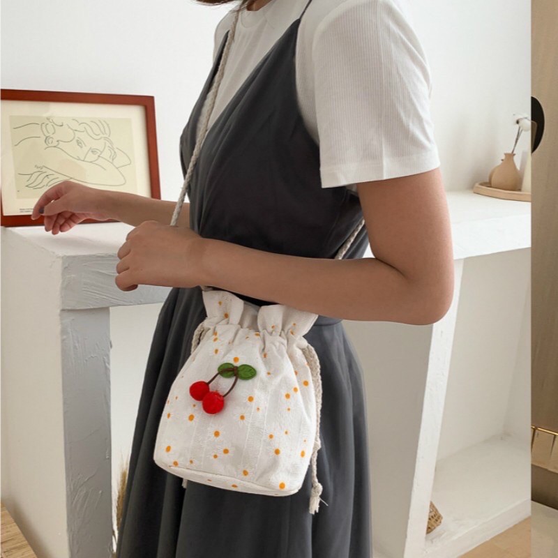 Túi đeo chéo cherry nhỏ xinh phong cách Hàn Quốc