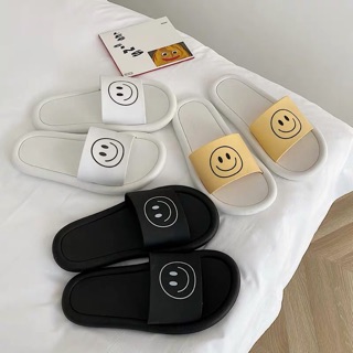 Dép mặt cười