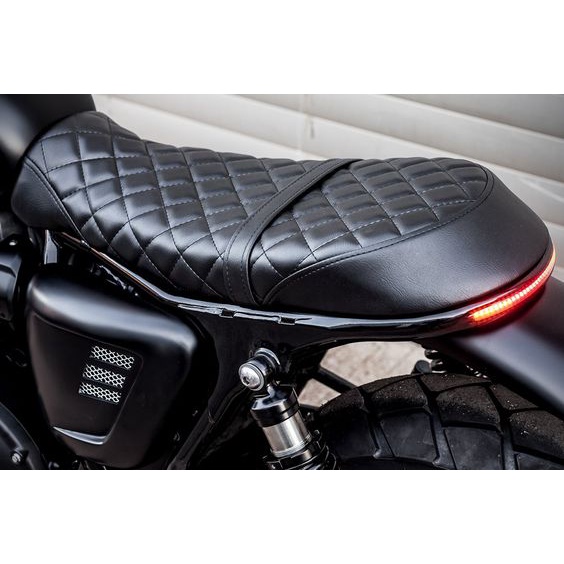 Đèn hậu dẻo LED tích hợp xi nhan, thích hợp classic, cafe racer, tracker, scrambler,....