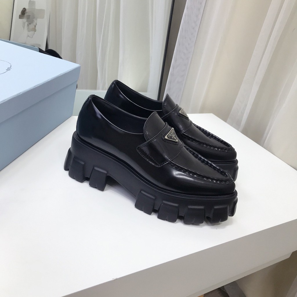 Giày oxford cao cấp da thật PRADA cá tính và phong cách, mang đến hơi thở thời trang mới