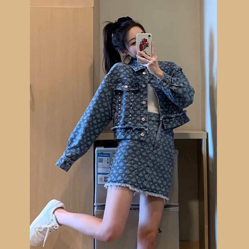 CHANEL Set áo sơ mi denim phối chân váy thời trang xuân thu cho nữ 2021 tuổi | BigBuy360 - bigbuy360.vn