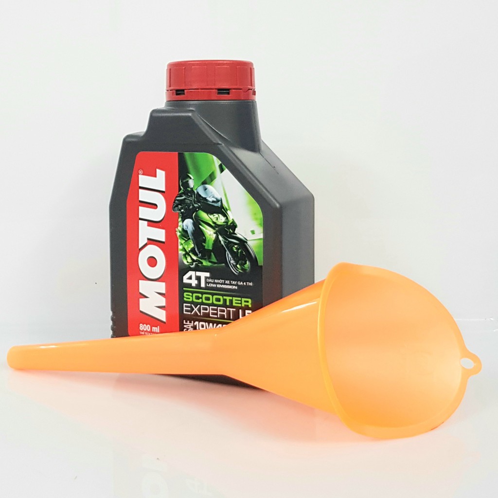 [Tặng phễu châm nhớt] Nhớt MOTUL xe tay ga Scooter Expert LE 10W40 800ml / 1L