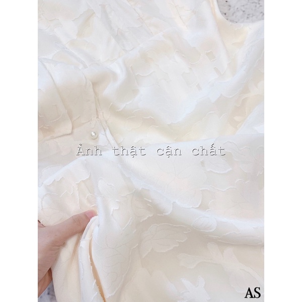 Váy tơ nổi hai lớp cổ V