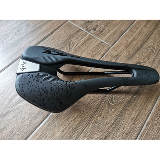 Yên xe đạp thể thao Racework Ultralight CRMO
