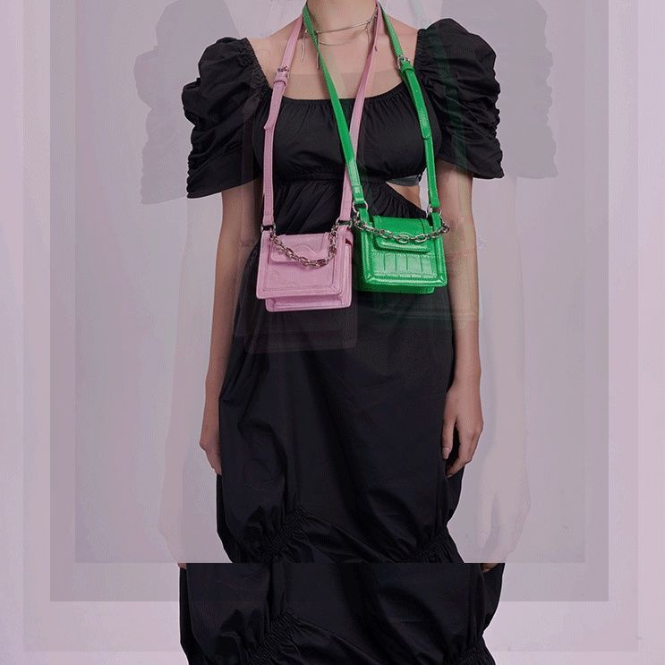 Túi Xách Đeo Vai Hình Vuông Cỡ Nhỏ Vân Da Cá Sấu Phối Dây Xích Thời Trang 2022 Cho Bạn Gái