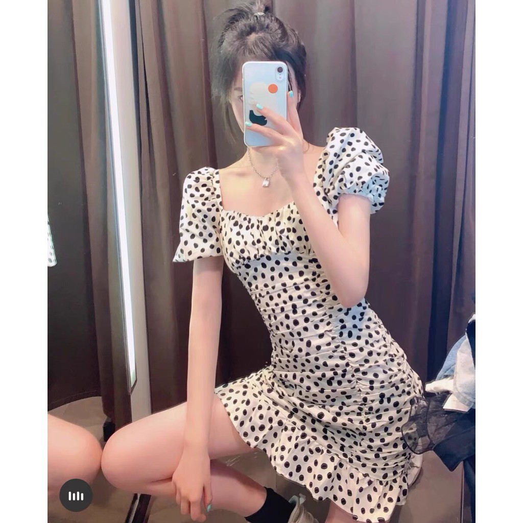 Đầm body nhún chấm bi đen trắng