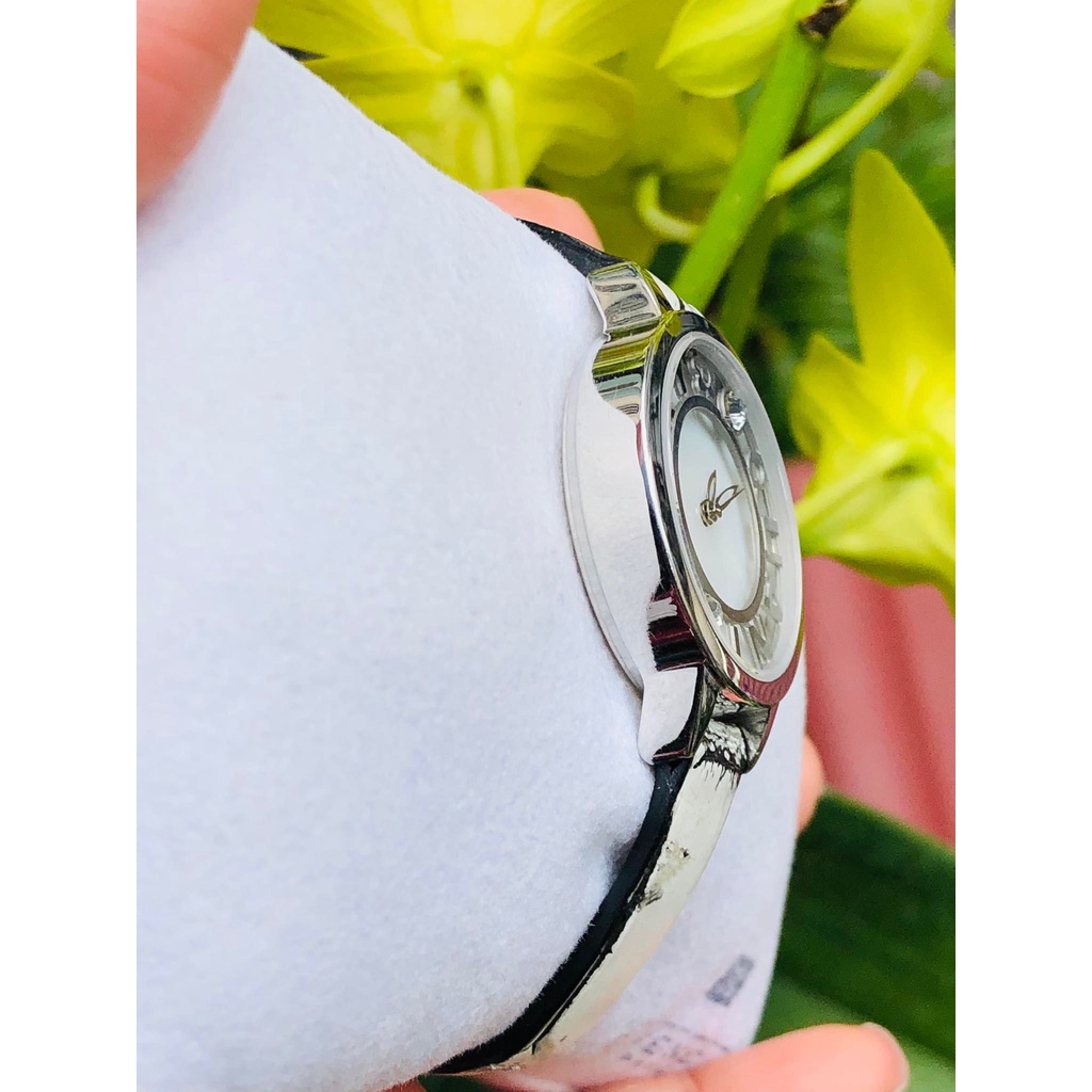 Đồng hồ nữ hiệu Mary Quant của Nhật, dây da thật, hàng đã qua sử dụng