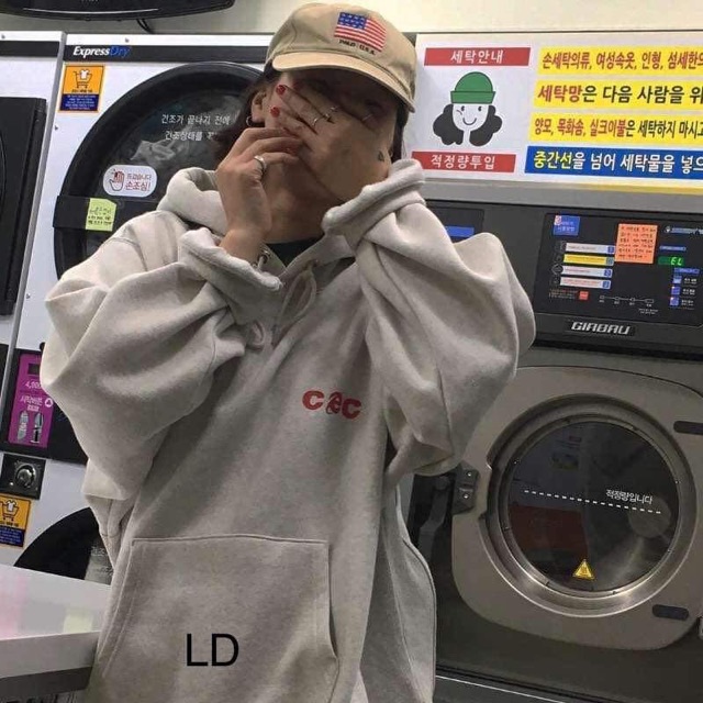 Áo hoodie CEC chữ ngực LDU0919