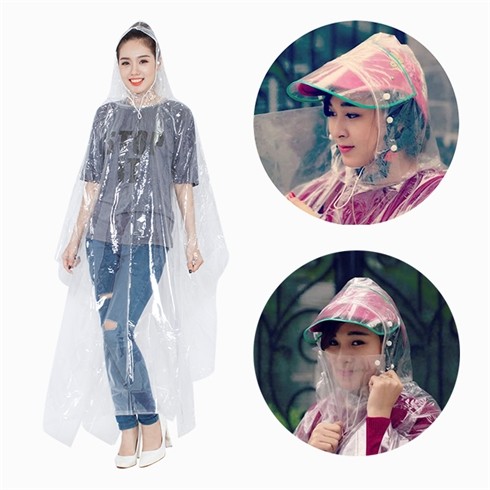 Áo mưa trong suốt che mặt
