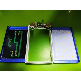 Box sạc dự phòng năng lượng mặt trời dùng pin 18650 tích hợp bảng LED cao cấp màu Xanh Dương