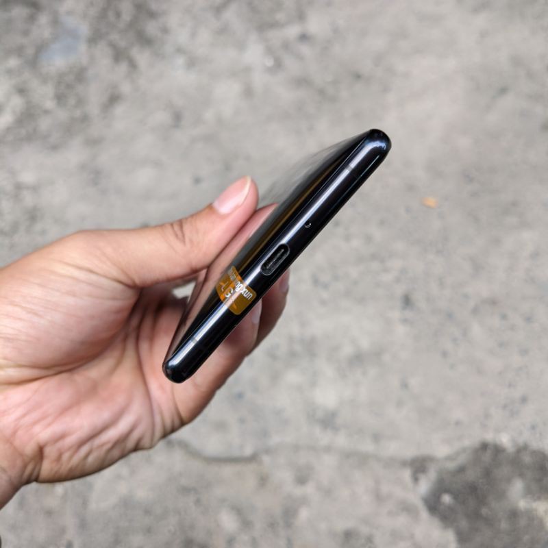 Điện Thoại Sony Xperia XZ2 , XZ2 Premium Like New, Áp Suất Căng Đét | BigBuy360 - bigbuy360.vn