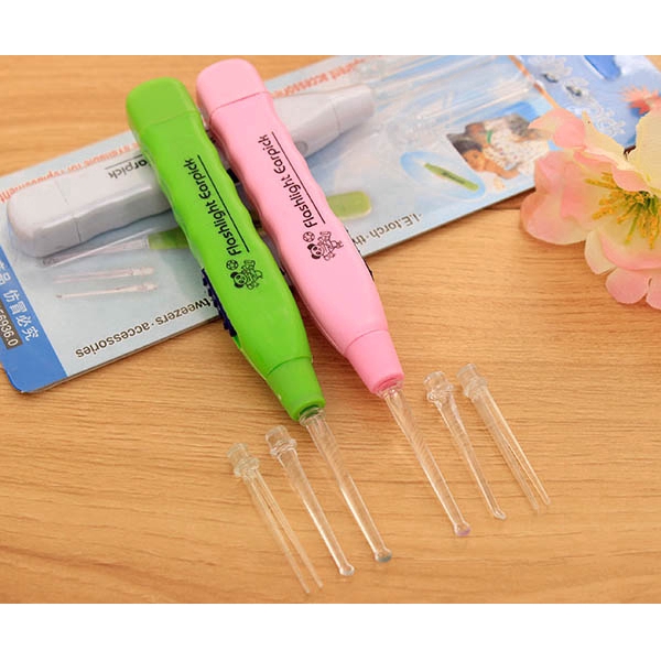 Dụng cụ vệ sinh tai có đèn LED cho bé