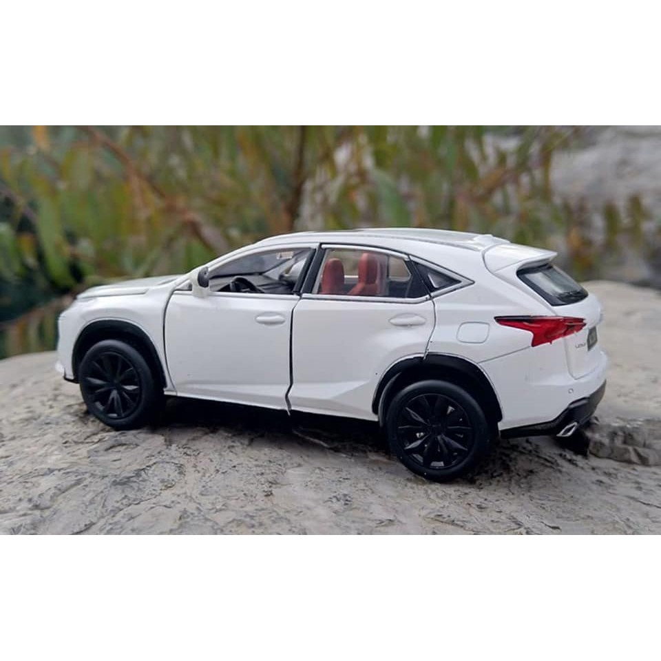 Mô hình xe Lexus NX200T 1/32 Jackiekim – Trắng