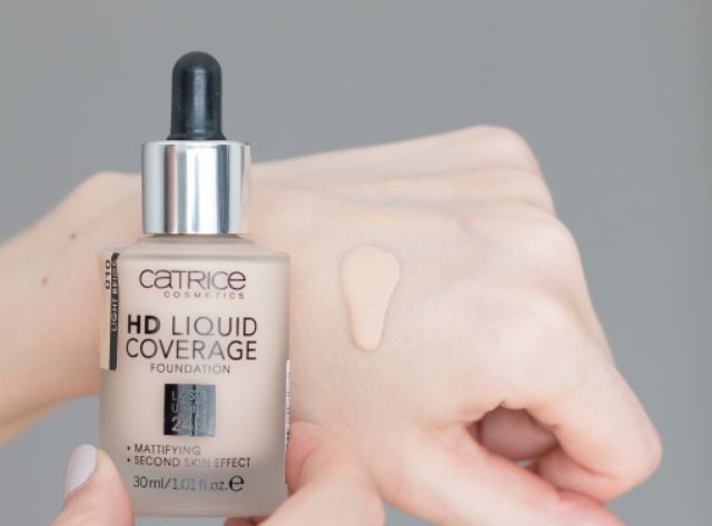 Kem Nền CATRICE HD Liquid Coverage Foudation Lasts Up To 24H