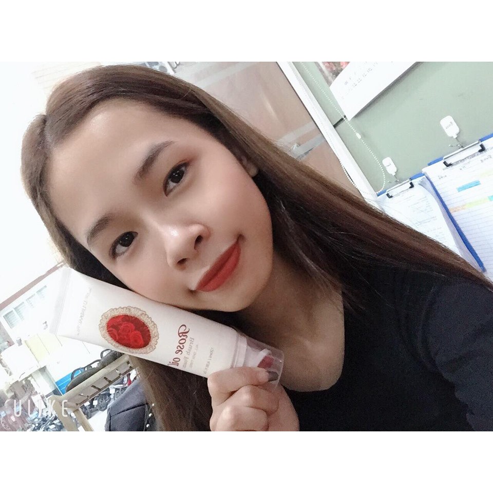 Sữa rửa mặt Rose Oil Brush Foam 120ml tác dụng thải độc, dưỡng trắng da, se khít lỗ chân lông | BigBuy360 - bigbuy360.vn