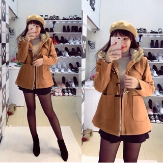 Áo dạ khuy sừng