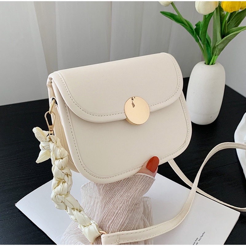 Túi Đeo Chéo Đeo Vai Nữ Khoá Tròn Vàng Cao Cấp Dây Phối Nơ
