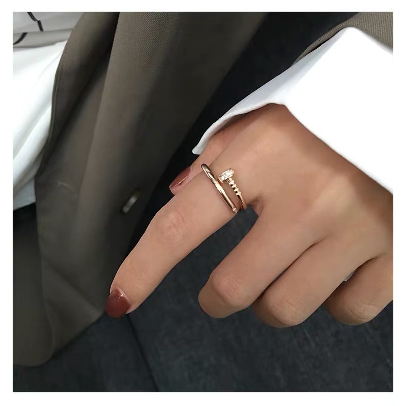 Nhẫn Thép Titan Mạ Vàng Hồng 18k Đính Kim Cương Giả Không Phai Màu Thời Trang Dễ Phối Đồ