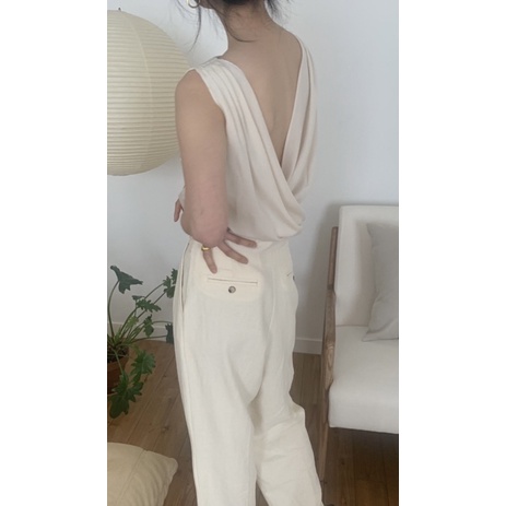 Áo hở lưng quyến rũ sang chảnh