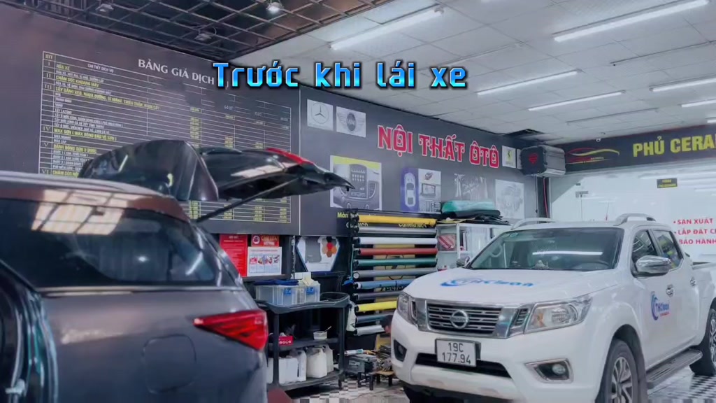 Xịt bóng, dưỡng lốp xe cao cấp TH CLEAN