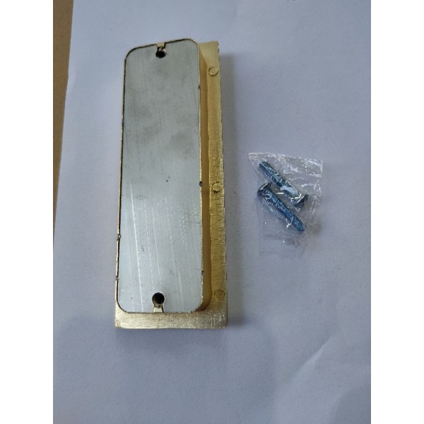 Tay lắm âm tủ hợp kim màu vàng hàng sịn