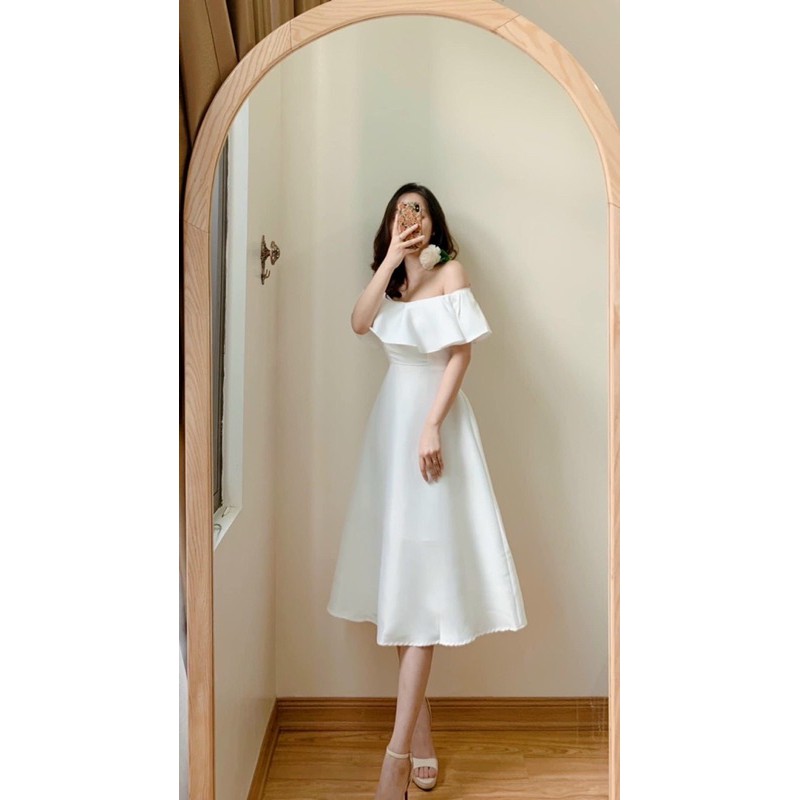 ĐẦM BẸT VAI BÈO NGỰC