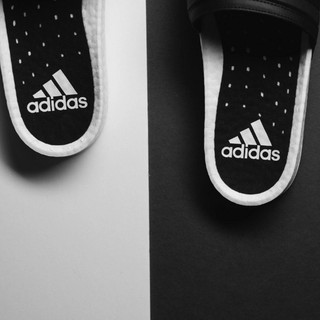 Dép Thể Thao Adidas Adilette Boost