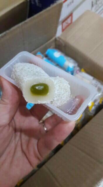 Bánh mochi dài phủ dừa/trà xanh/xoài | BigBuy360 - bigbuy360.vn