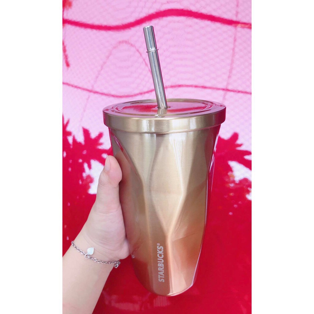 Ly giữ nhiệt 500ml kiểu dáng bắt mắt.