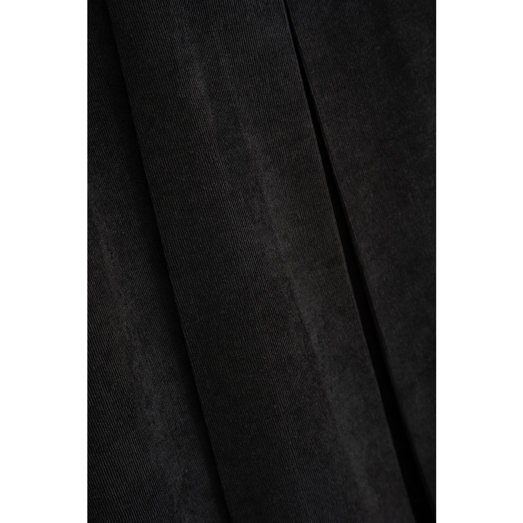 Chân váy xếp ly nữ MADELEN chất vải nhung tăm dáng xòe | BigBuy360 - bigbuy360.vn