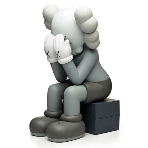 Tượng Kaws companion Passing Through