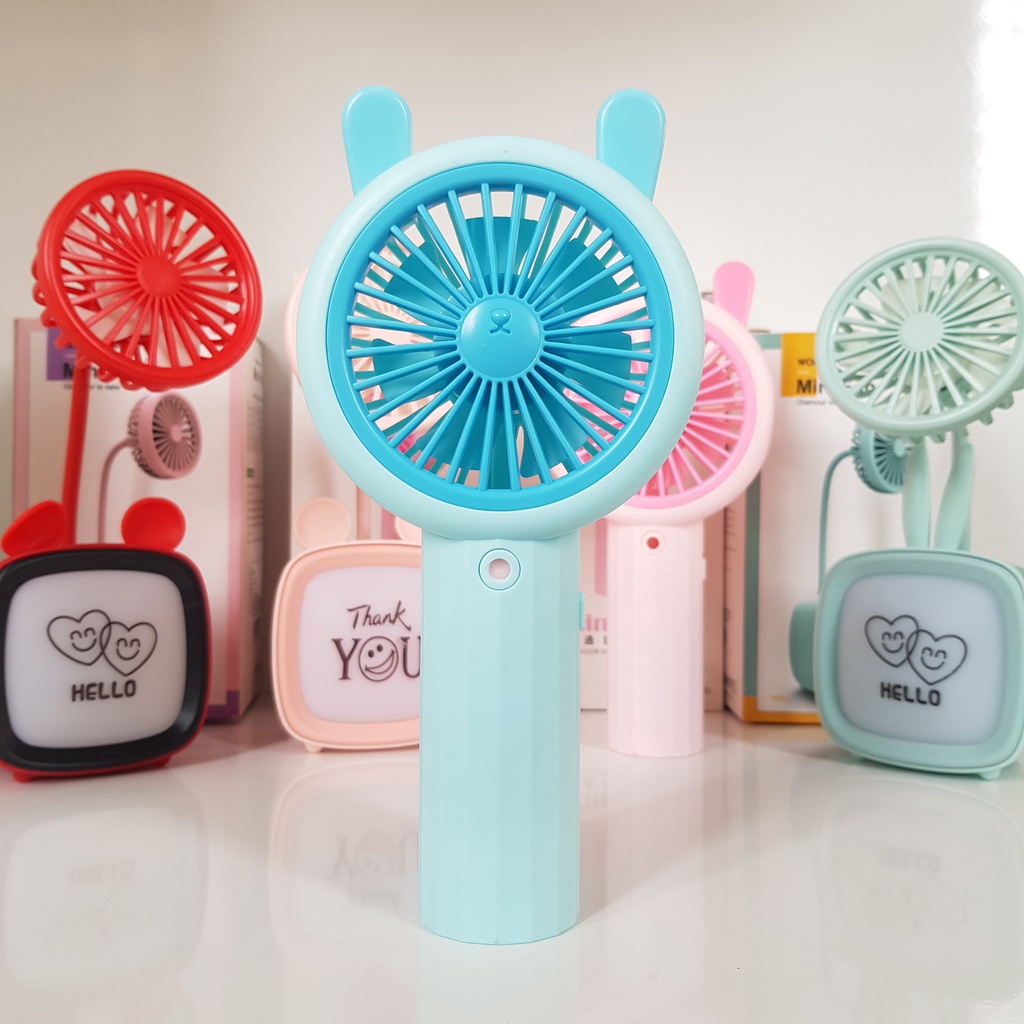 Quạt Tích Điện Phun Sương Cầm Tay Siêu Mát