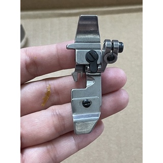 chân vịt chống nhăn máy vắt sổ 4 chỉ