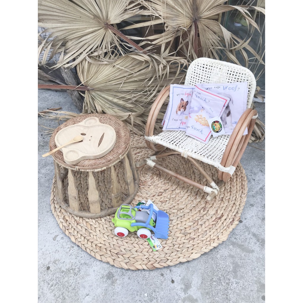 Combo Ghế, Bàn Đôn tre Kèm Thảm Lục Bình 1m5 làm Phụ Kiện Hình Hoặc Trang Trí Phòng Cho Bé