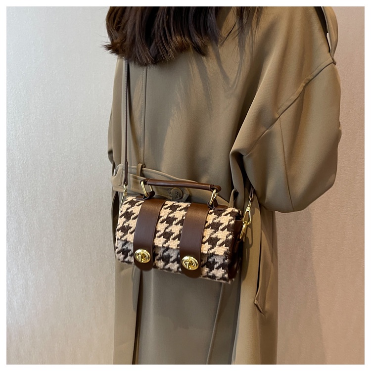 Túi Xách Đeo Vai Kiểu Dáng Hợp Thời Trang Cho Nữ