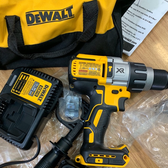 Máy khoan pin Dewalt DCK996