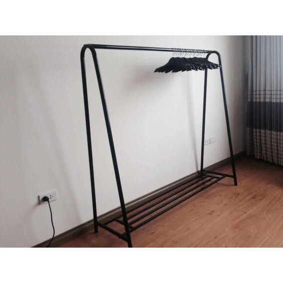 Giá treo đồ chữ A cong giá rẻ - dùng cho shop quần áo và gia đình