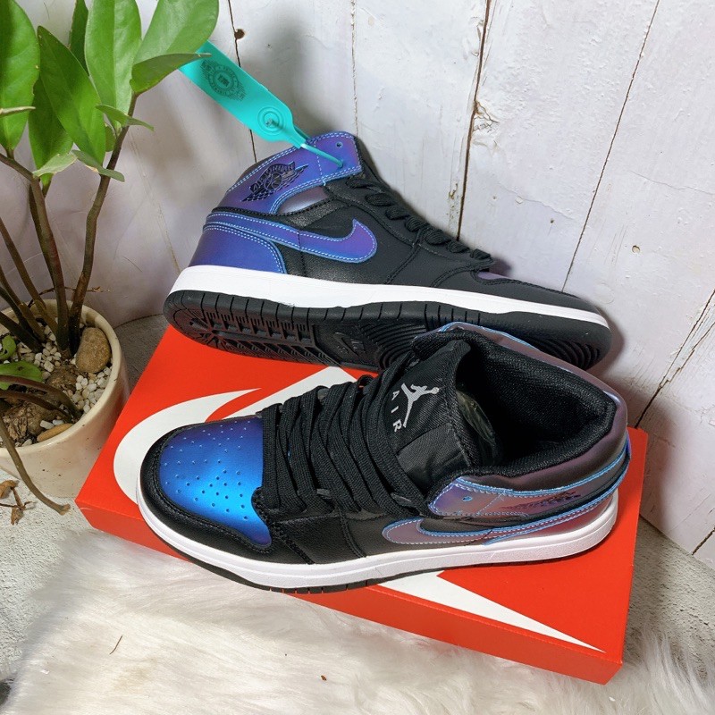 Giày sneaker nam cổ cao Jordan- chuẩn, kèm hộp | BigBuy360 - bigbuy360.vn