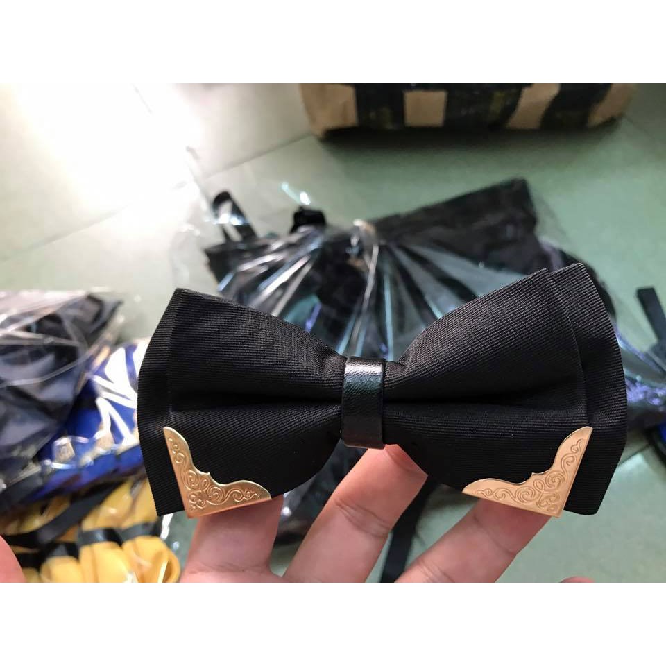 Nơ vuông bọc cạnh cho chú rể - MC