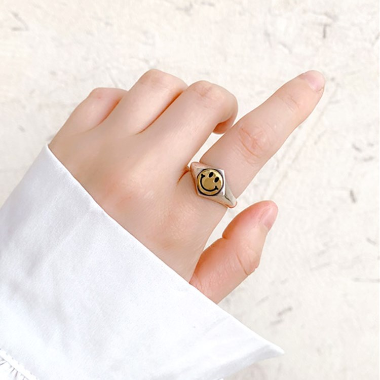 Nhẫn bạc hình mặt cười thời trang nữ