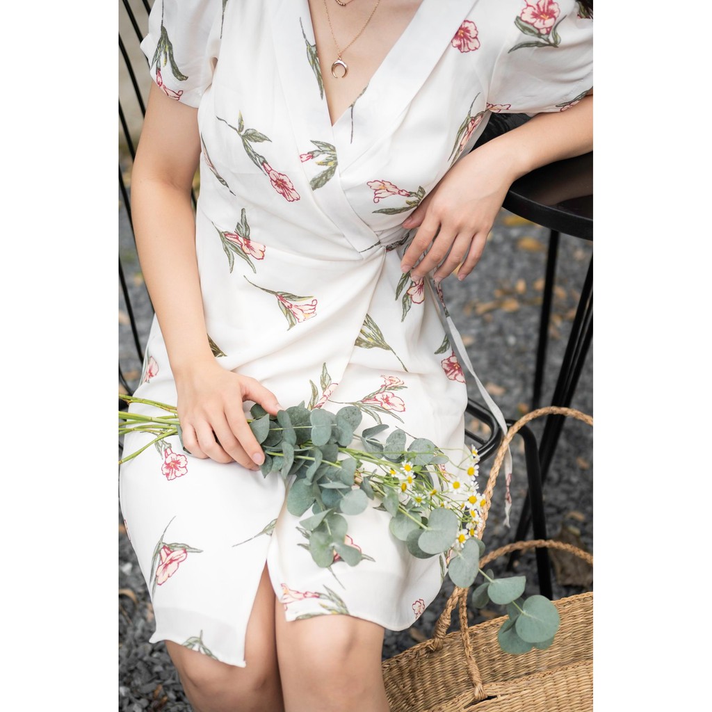 [Mã WABRWA15 giảm 15% đơn 300K] HEYBEE Đầm hoa đắp chéo Vivian HT253 | BigBuy360 - bigbuy360.vn