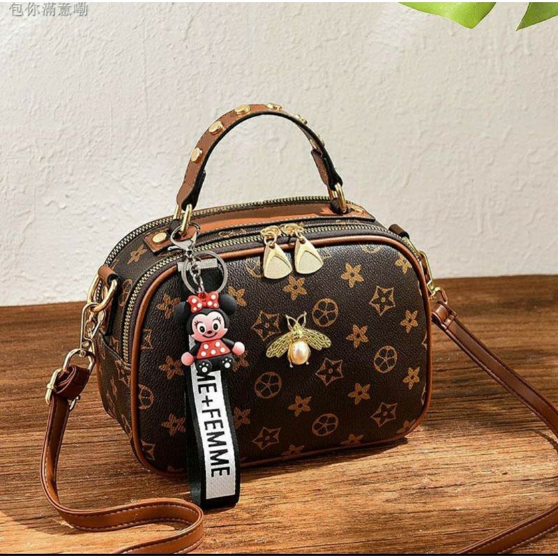 Túi xách nữ  hàng hiệu đeo chéo da trơn cao cấp họa tiết hoa cực xinh Samsora store TDC2193