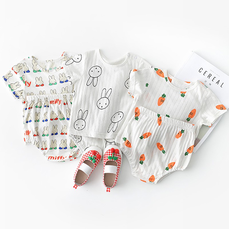 Bộ áo thun cộc tay in hình + quần lót cho bé