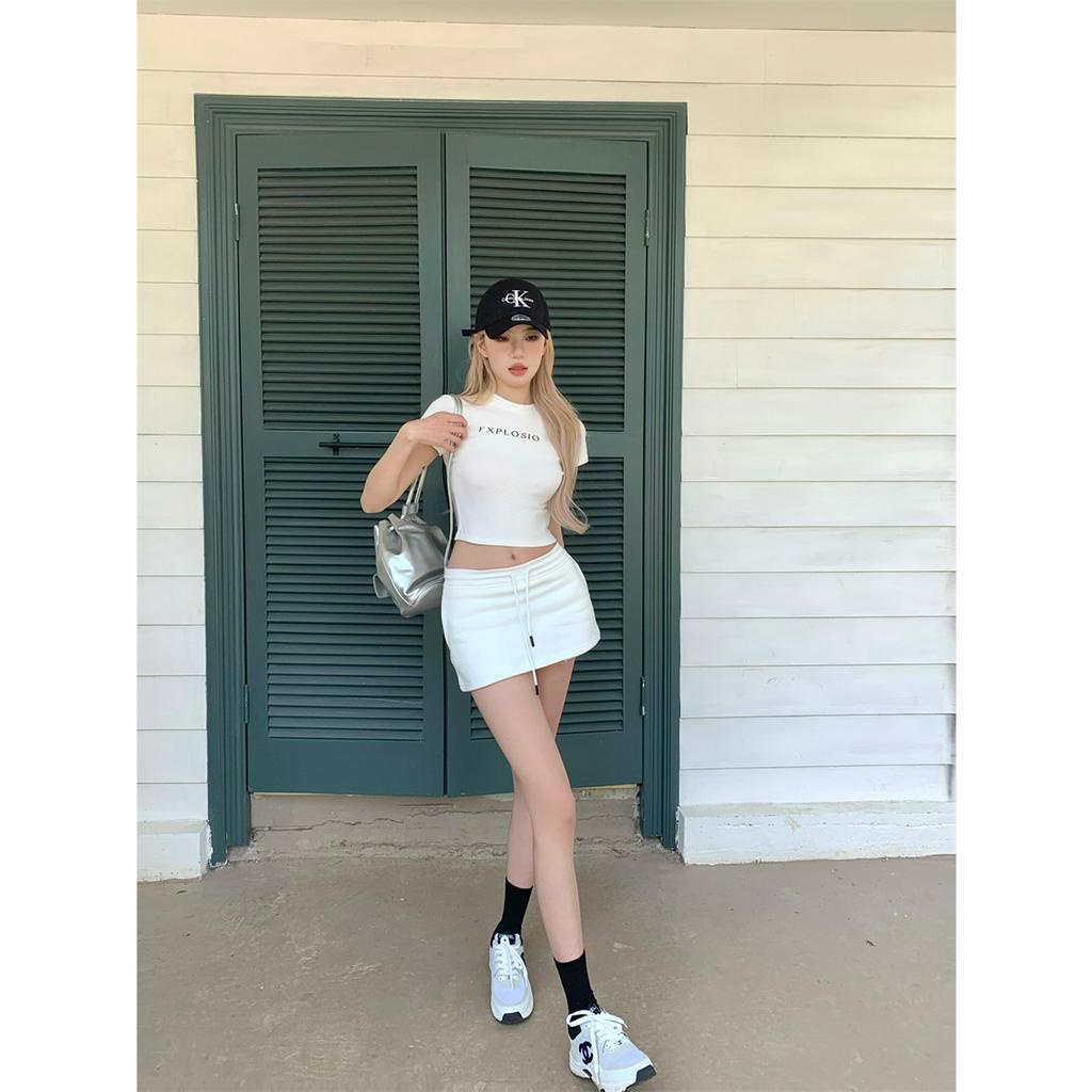 Set Áo Thun Ngắn Tay + Chân Váy Lưng Cao Thời Trang Hàn Cho Nữ