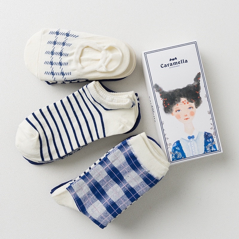 Set 4 đôi tất mắt cá nữ Caramella hoạ tiết caro tặng kèm hộp hoặc túi zip hình công chúa đại dương