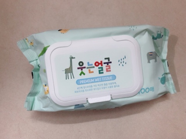 Khăn giấy ướt không mùi cao cấp Hàn Quốc ( có nắp bật, gói 100 tờ)