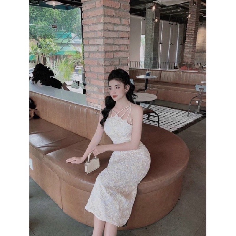 Đầm ren thừng thêu hoa